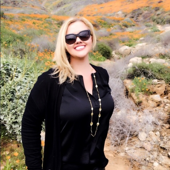 Meet your Posher, Colette - Picture 2 of 8